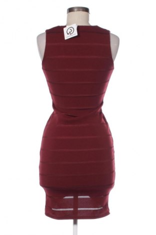 Kleid Boohoo, Größe M, Farbe Rot, Preis 20,49 €