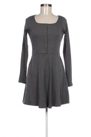 Kleid Clockhouse, Größe M, Farbe Grau, Preis 10,49 €