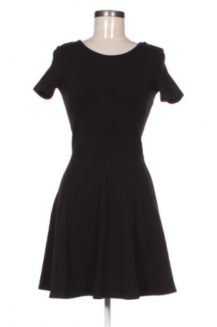 Rochie Cropp, Mărime M, Culoare Negru, Preț 45,99 Lei