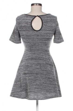 Kleid H&M, Größe S, Farbe Mehrfarbig, Preis € 20,49