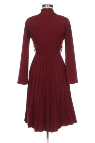 Kleid NEW COLLECTION, Größe S, Farbe Rot, Preis 45,01 €