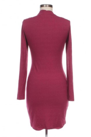 Kleid Nly Trend, Größe S, Farbe Rosa, Preis 7,49 €