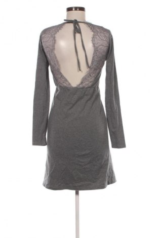 Kleid Noisy May, Größe S, Farbe Grau, Preis 15,99 €