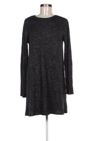 Kleid Pull&Bear, Größe L, Farbe Grau, Preis € 10,49