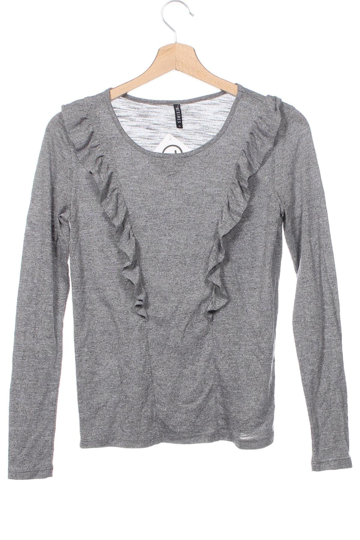 Damen Shirt Desires, Größe XS, Farbe Grau, Preis 10,99 €