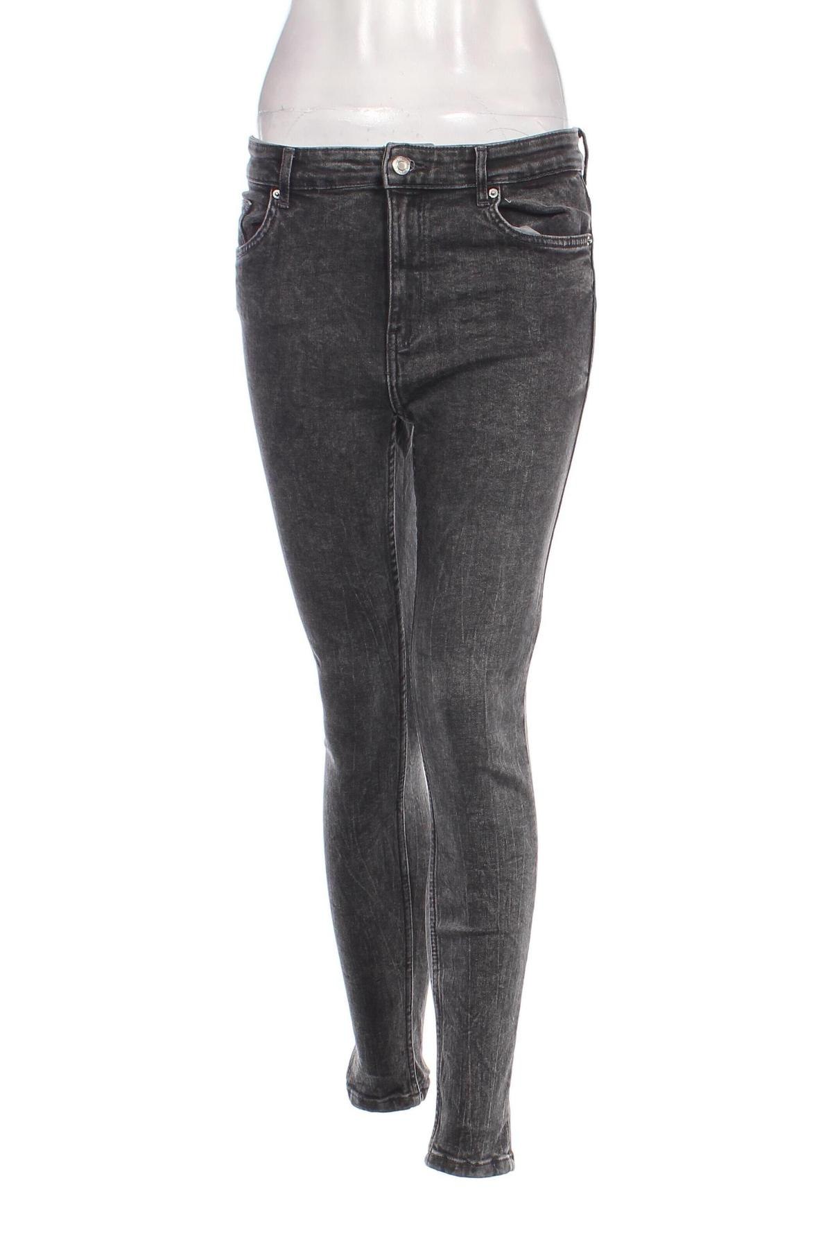 Damen Jeans Bershka, Größe S, Farbe Grau, Preis 13,99 €