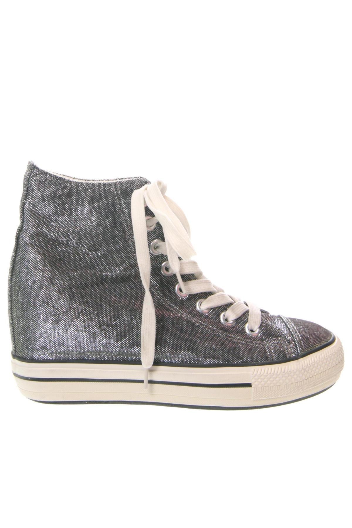 Damenschuhe, Größe 38, Farbe Silber, Preis 12,99 €