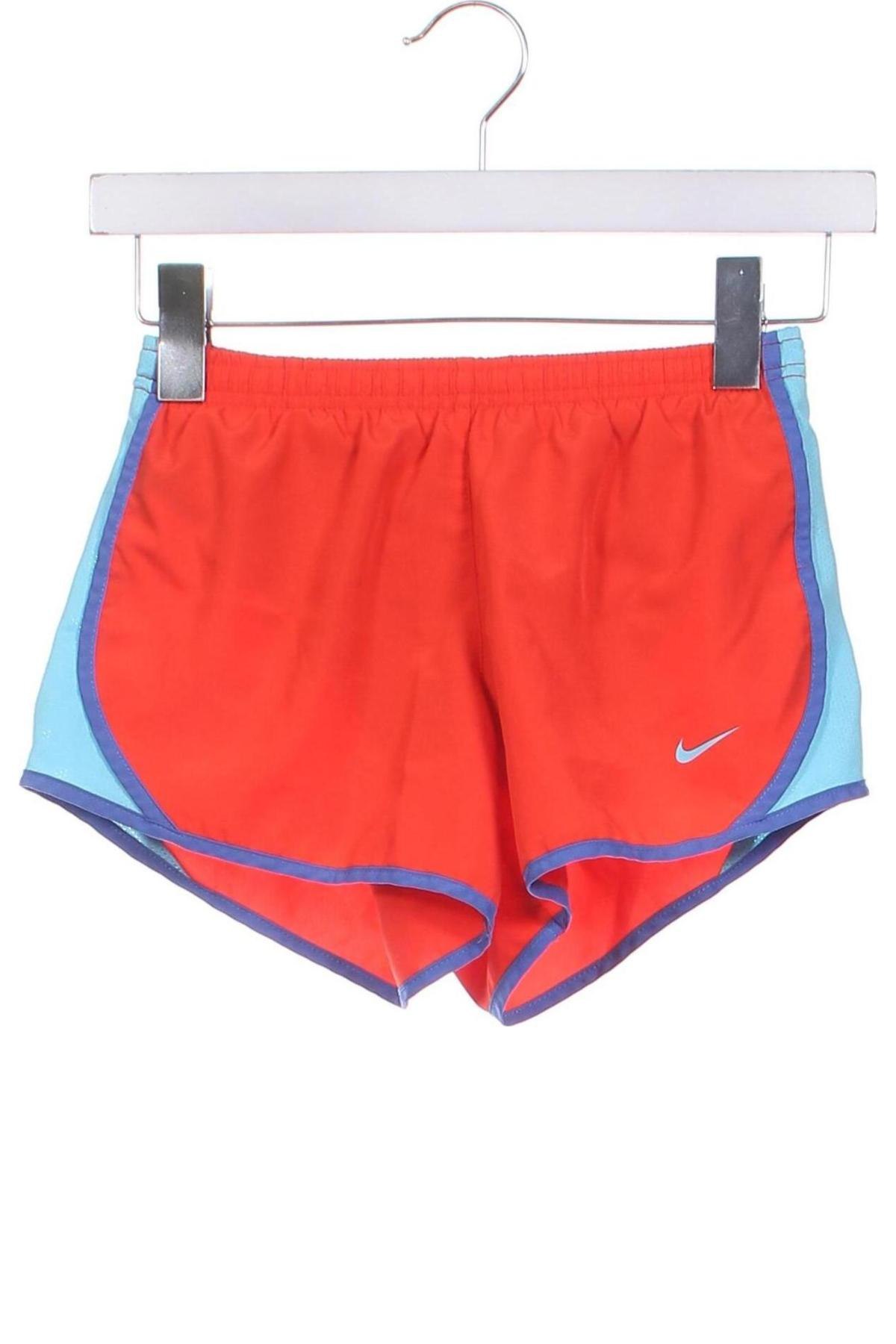 Παιδικό κοντό παντελόνι Nike, Μέγεθος 5-6y/ 116-122 εκ., Χρώμα Πολύχρωμο, Τιμή 14,00 €