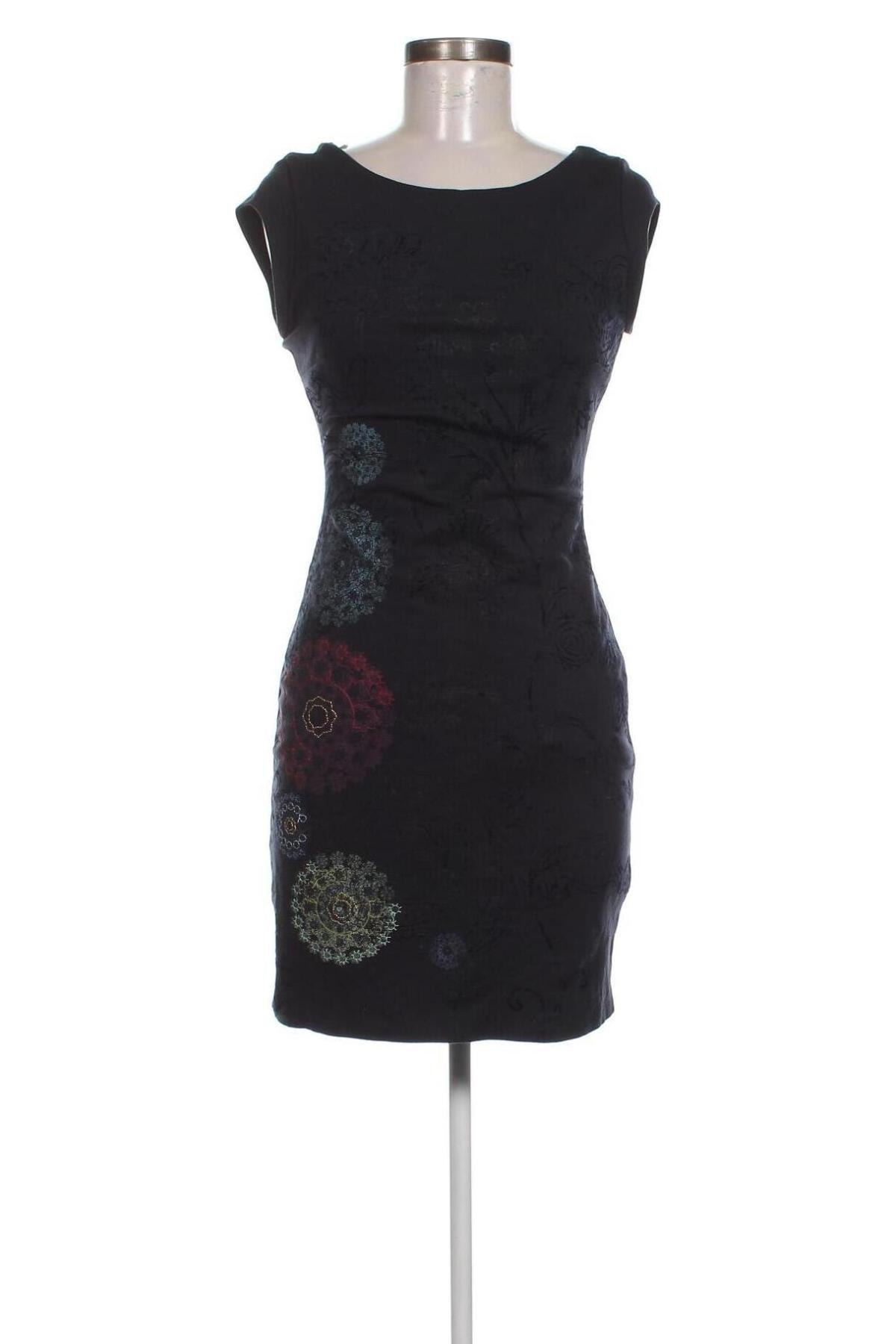 Kleid Desigual, Größe M, Farbe Mehrfarbig, Preis 31,99 €