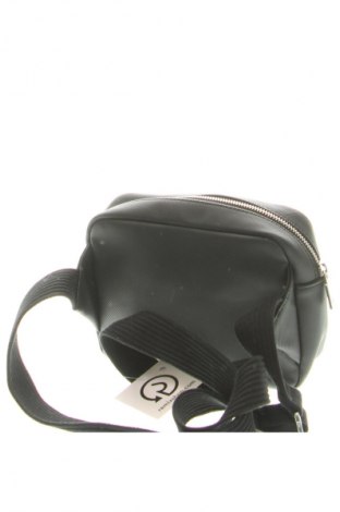 Táska Lacoste, Szín Fekete, Ár 37 369 Ft