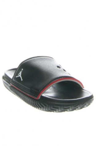 Papuče Air Jordan Nike, Veľkosť 35, Farba Čierna, Cena  56,95 €