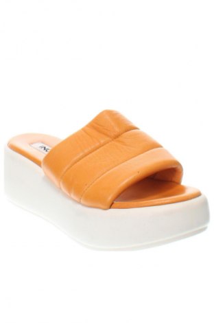 Pantofle Inuovo, Velikost 36, Barva Oranžová, Cena  739,00 Kč