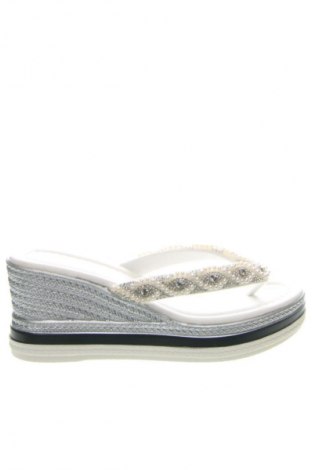 Pantolette Unbranded, Größe 40, Farbe Weiß, Preis 25,99 €