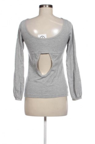 Dámská halenka Adidas, Velikost S, Barva Šedá, Cena  608,00 Kč