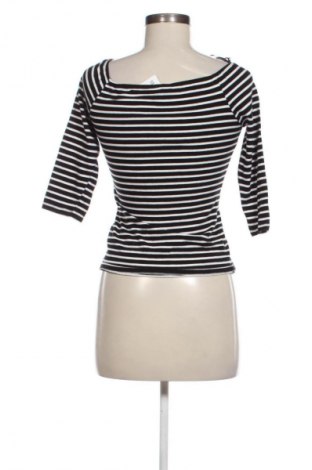 Női blúz Amisu, Méret M, Szín Sokszínű, Ár 3 800 Ft