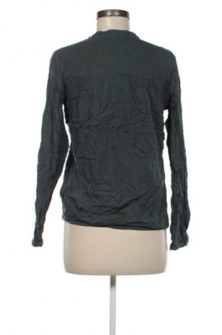 Damen Shirt Amisu, Größe XS, Farbe Grün, Preis 6,99 €