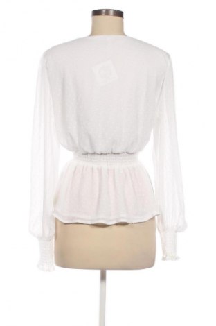 Damen Shirt Amisu, Größe XL, Farbe Weiß, Preis 10,00 €