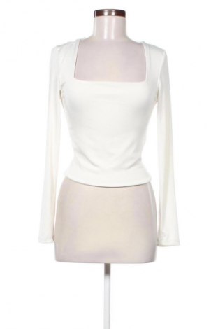 Damen Shirt Amisu, Größe M, Farbe Weiß, Preis 9,74 €