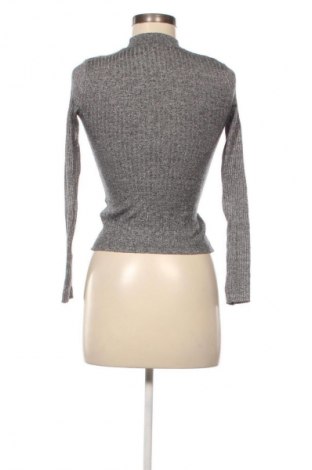 Damen Shirt Bershka, Größe XS, Farbe Grau, Preis 7,99 €