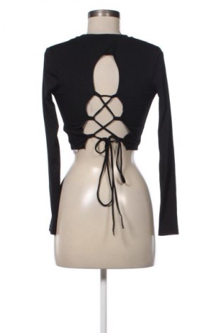 Γυναικεία μπλούζα Bershka, Μέγεθος S, Χρώμα Μαύρο, Τιμή 6,99 €
