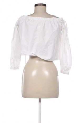 Γυναικεία μπλούζα Bershka, Μέγεθος S, Χρώμα Λευκό, Τιμή 9,72 €