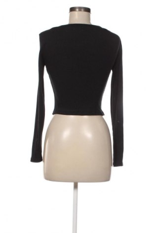 Дамска блуза Bershka, Размер S, Цвят Черен, Цена 12,99 лв.