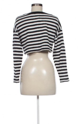 Дамска блуза Bershka, Размер XS, Цвят Многоцветен, Цена 19,99 лв.