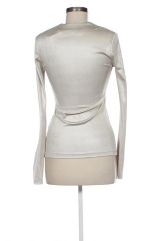 Дамска блуза Cliche, Размер M, Цвят Сребрист, Цена 22,99 лв.