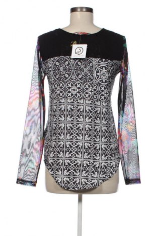 Дамска блуза Desigual, Размер M, Цвят Многоцветен, Цена 46,99 лв.