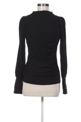 Γυναικεία μπλούζα Gestuz, Μέγεθος L, Χρώμα Μαύρο, Τιμή 41,94 €