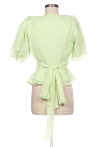 Γυναικεία μπλούζα Gina Tricot, Μέγεθος XS, Χρώμα Πράσινο, Τιμή 10,23 €