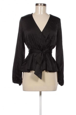 Дамска блуза Guess, Размер XS, Цвят Черен, Цена 109,99 лв.