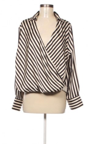 Γυναικεία μπλούζα H&M, Μέγεθος M, Χρώμα Πολύχρωμο, Τιμή 10,00 €