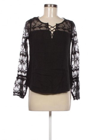 Дамска блуза Hollister, Размер XS, Цвят Черен, Цена 22,99 лв.