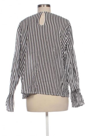 Damen Shirt Manguun, Größe L, Farbe Mehrfarbig, Preis 6,99 €