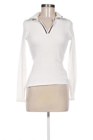 Női blúz Mohito, Méret XS, Szín Fehér, Ár 3 800 Ft
