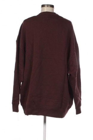 Дамска блуза Nike, Размер S, Цвят Кафяв, Цена 157,99 лв.