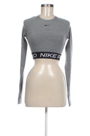 Γυναικεία μπλούζα Nike, Μέγεθος XS, Χρώμα Πράσινο, Τιμή 47,99 €