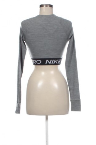 Γυναικεία μπλούζα Nike, Μέγεθος XS, Χρώμα Πράσινο, Τιμή 47,99 €