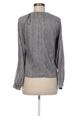 Дамска блуза Pieces, Размер M, Цвят Сив, Цена 9,99 лв.