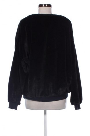 Damen Shirt Pull&Bear, Größe S, Farbe Schwarz, Preis 20,02 €