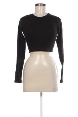 Γυναικεία μπλούζα Pull&Bear, Μέγεθος S, Χρώμα Μαύρο, Τιμή 6,99 €