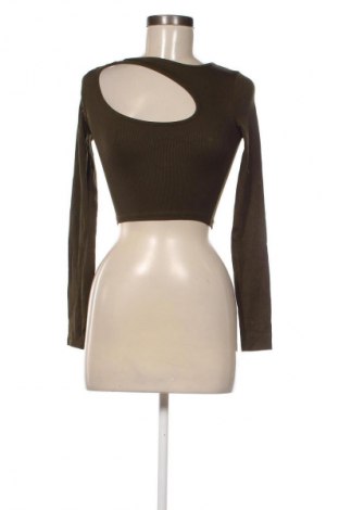 Γυναικεία μπλούζα Pull&Bear, Μέγεθος XS, Χρώμα Πράσινο, Τιμή 6,99 €