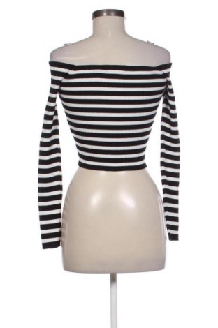 Damen Shirt Pull&Bear, Größe M, Farbe Mehrfarbig, Preis € 4,99