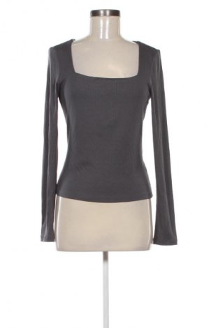 Dámská halenka Reserved, Velikost M, Barva Šedá, Cena  241,00 Kč