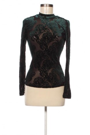 Damen Shirt Reserved, Größe S, Farbe Mehrfarbig, Preis 6,99 €