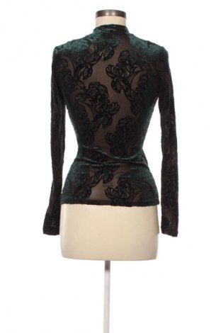 Damen Shirt Reserved, Größe S, Farbe Mehrfarbig, Preis 6,99 €