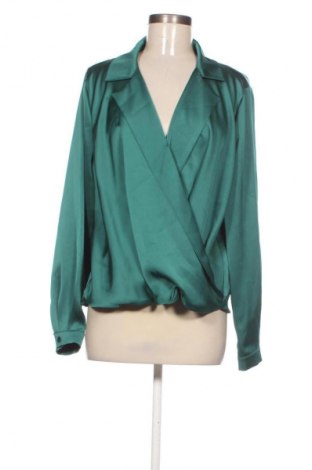 Damen Shirt Rinascimento, Größe XL, Farbe Grün, Preis 34,99 €