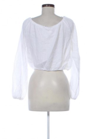Дамска блуза Sinsay, Размер M, Цвят Бял, Цена 15,00 лв.