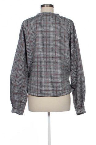 Дамска блуза Stradivarius, Размер L, Цвят Многоцветен, Цена 19,00 лв.